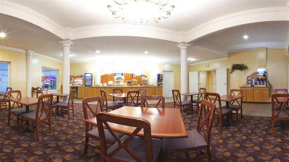 Holiday Inn Express Hotel & Suites Ames By Ihg Bagian luar foto