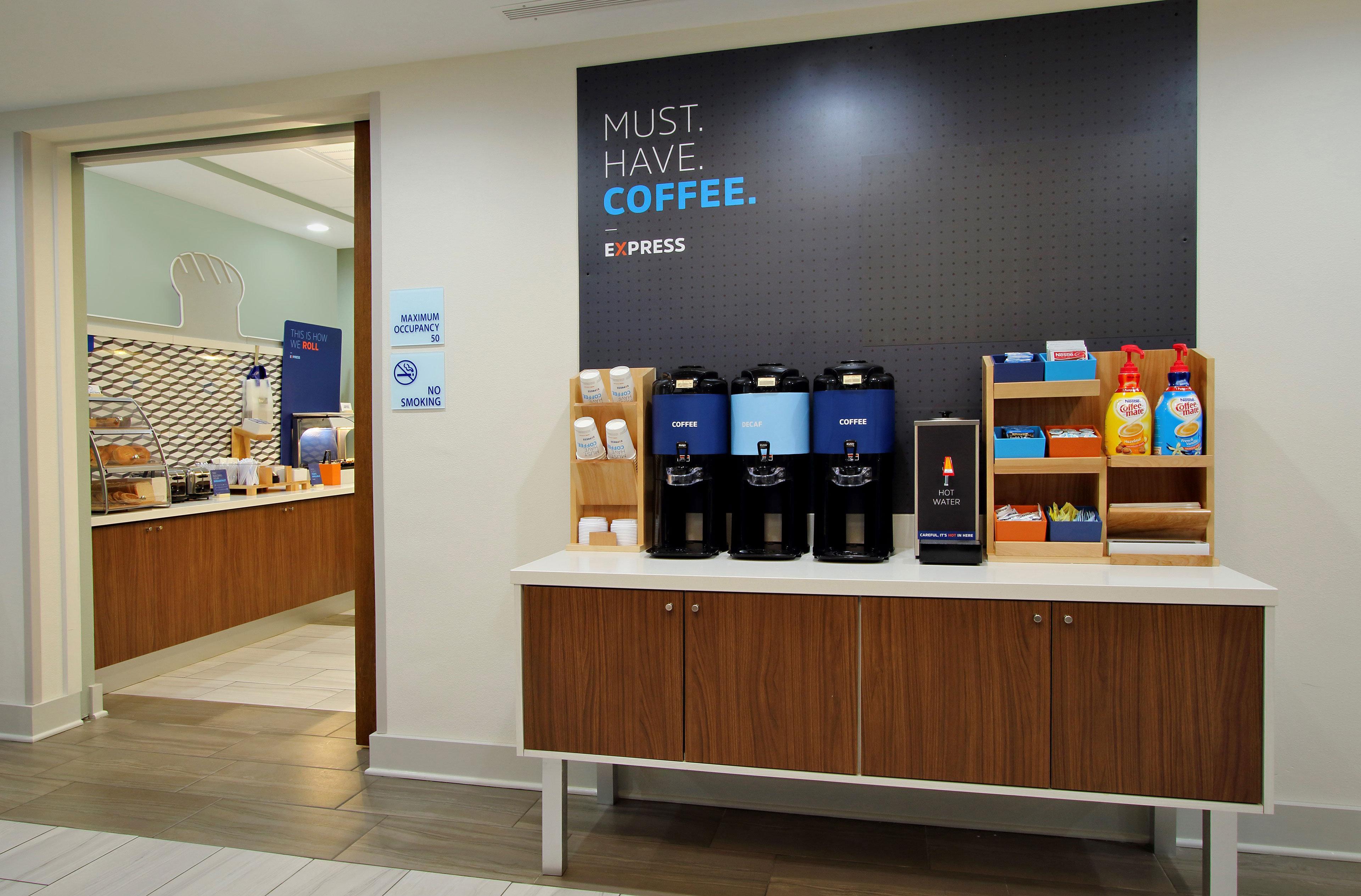 Holiday Inn Express Hotel & Suites Ames By Ihg Bagian luar foto