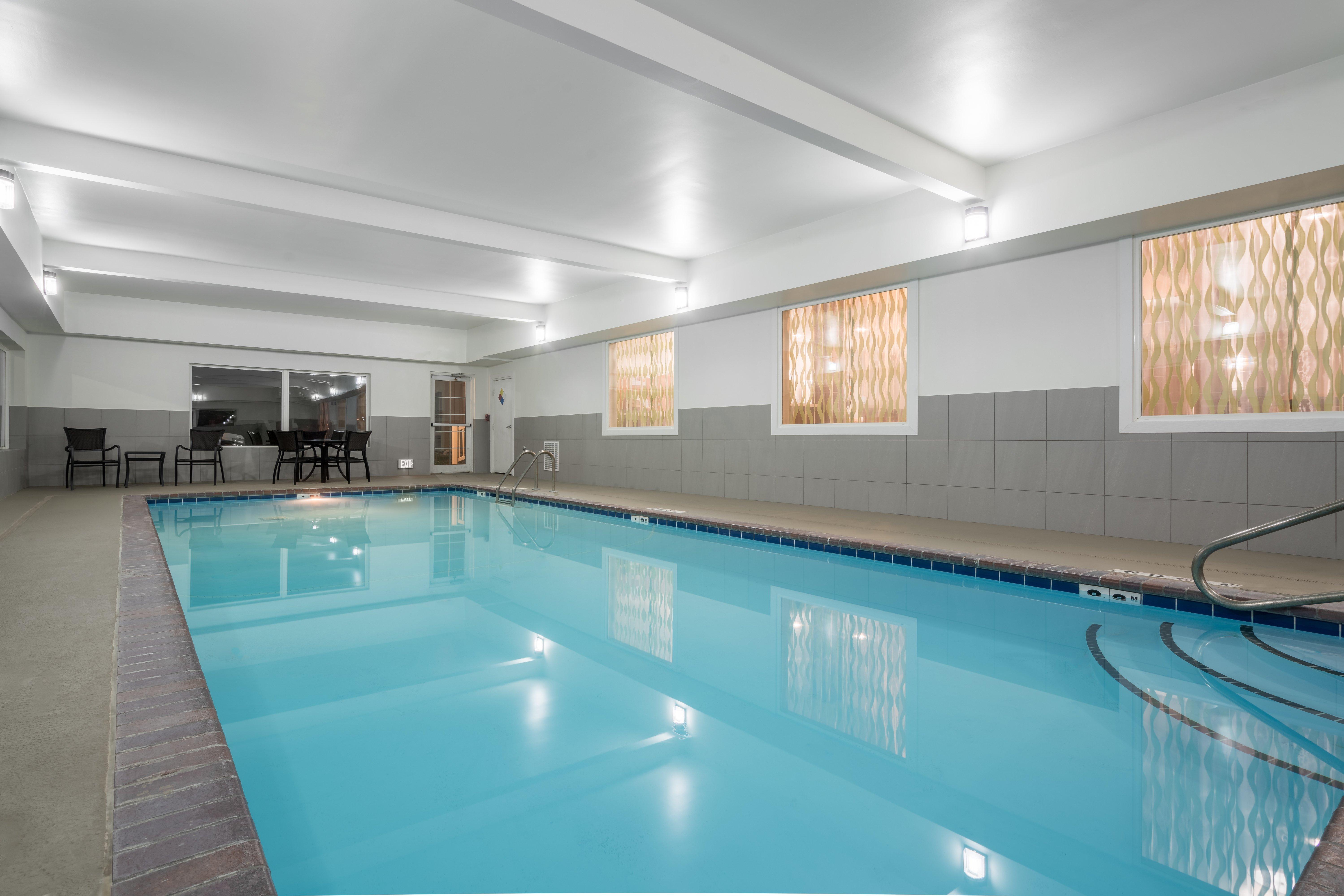 Holiday Inn Express Hotel & Suites Ames By Ihg Bagian luar foto
